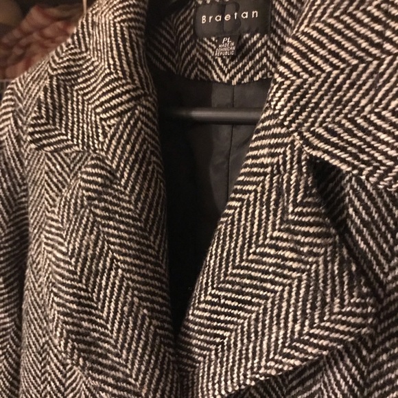 Wool coat - Picture 3 of 8